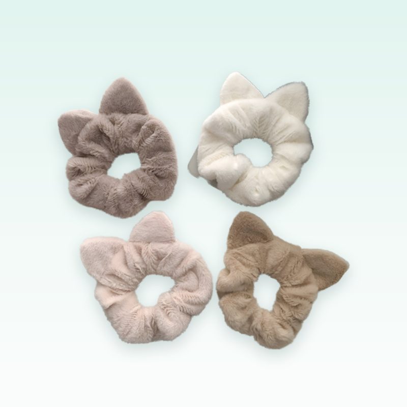 Scrunchie pelush me veshë kotele